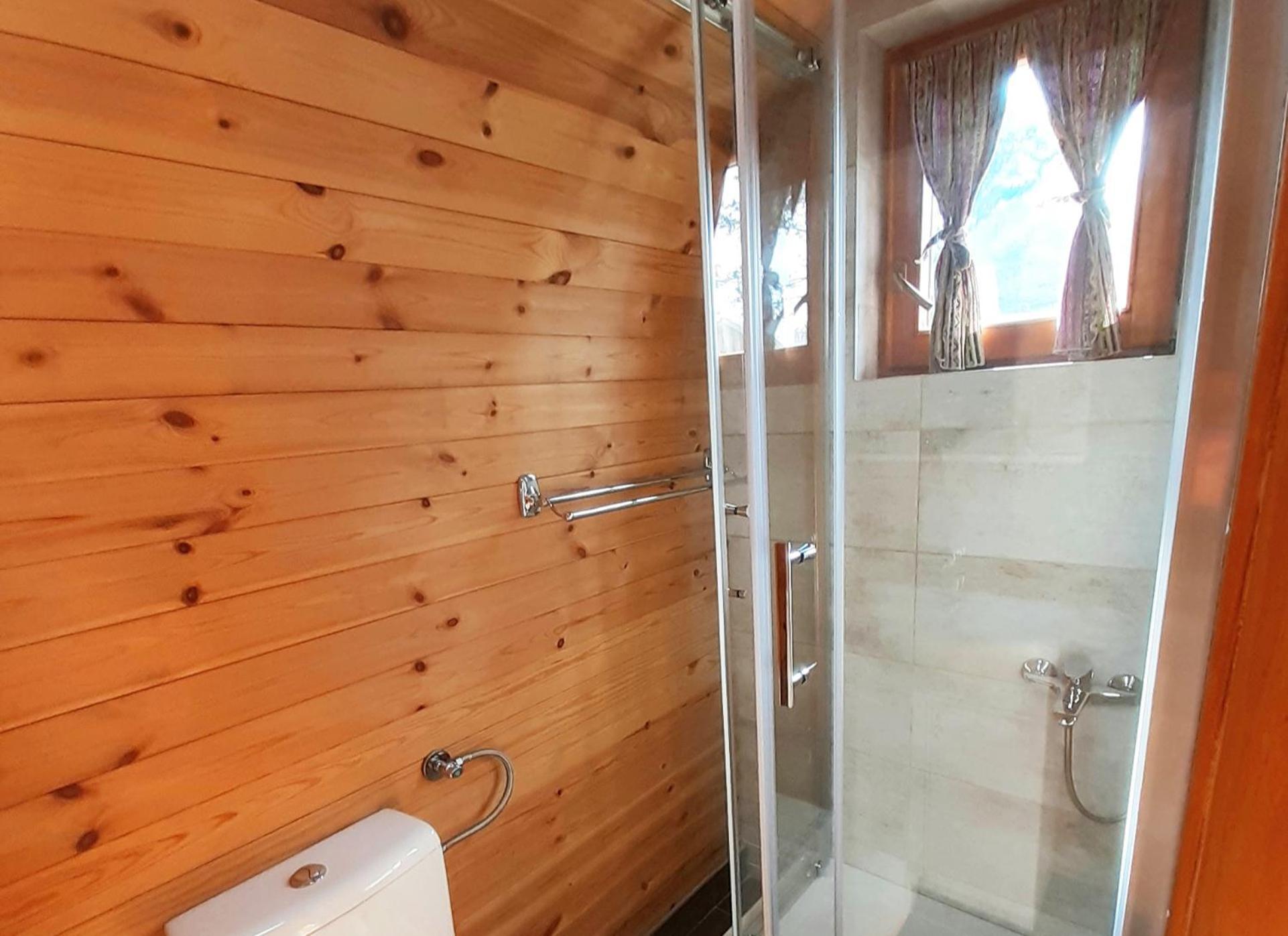 El Paso City, Zlatibor - Unique Wooden Cottages, Treehouse, Wild West Rooms, Accommodation 1-6 People Habitación foto